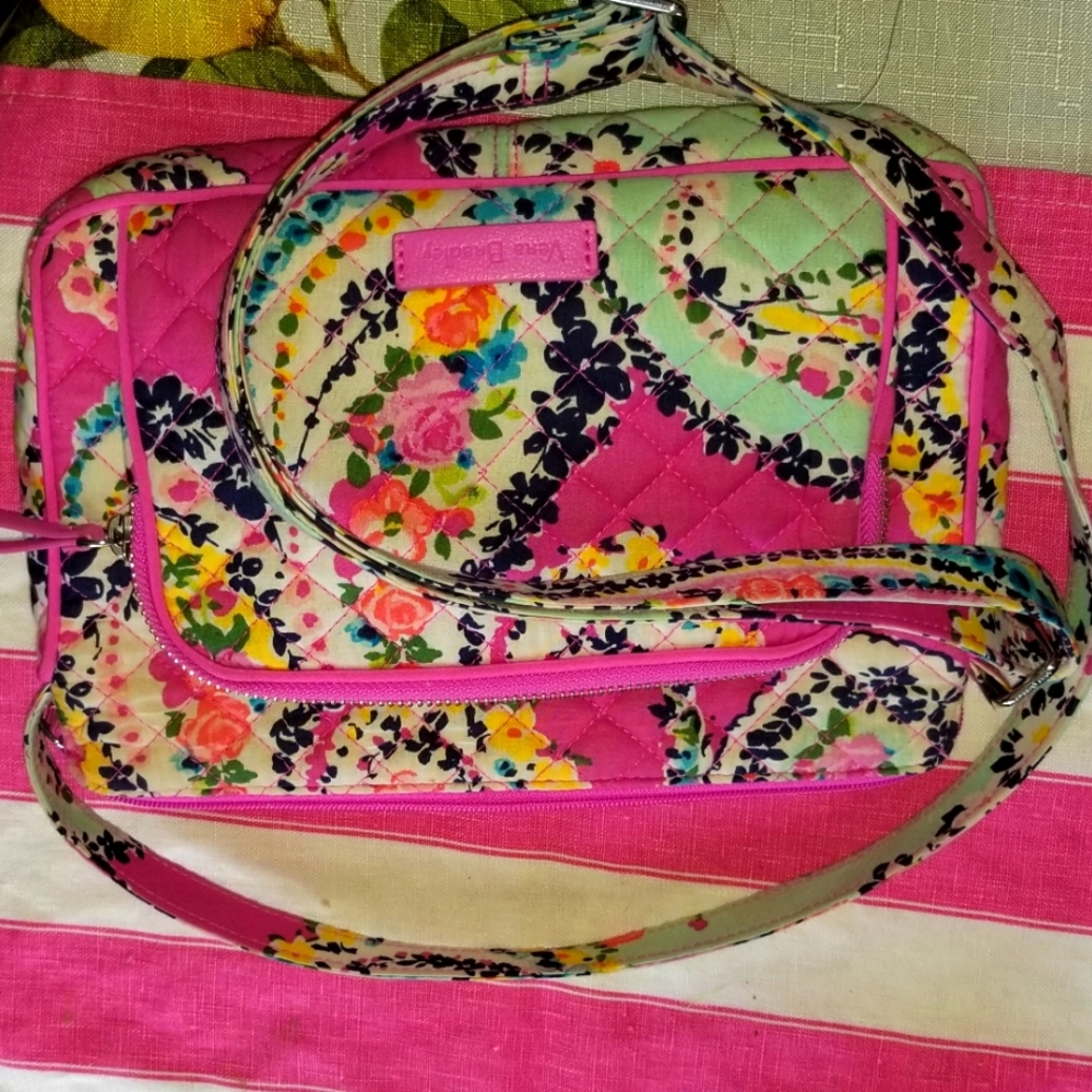 FINAL PRICE DROP Vera Bradley Wildflower Paisley Little Hipster crossbody
